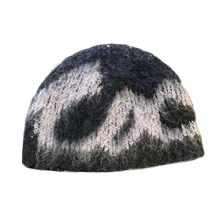 Load image into Gallery viewer, mohair beanie - black + grey
